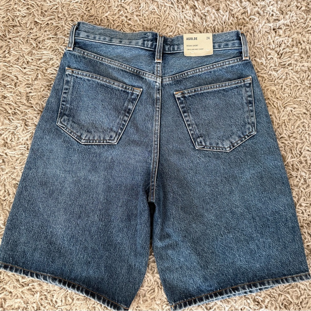Agolde Risha Denim Short size 24. Worn once. - Picture 3 of 7